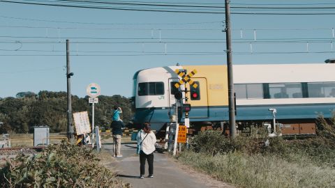 青灰暖肤门面片