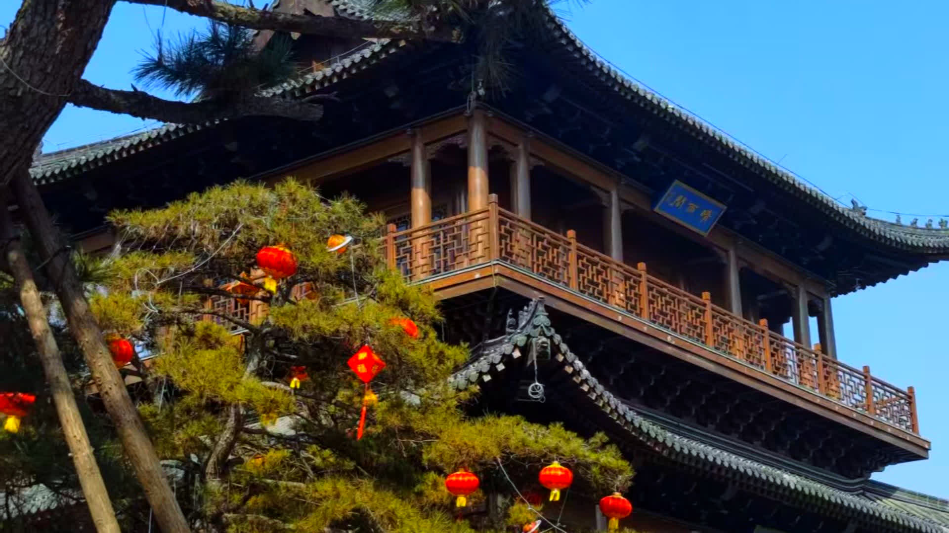 应用 LUT 后预览