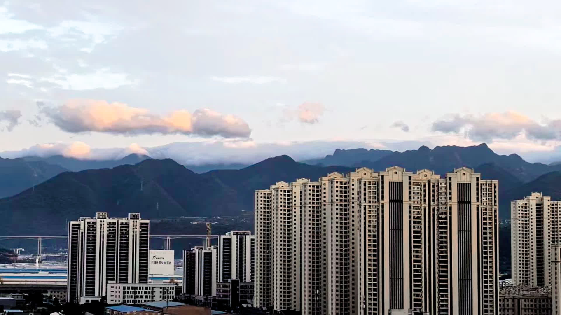 应用 LUT 后预览