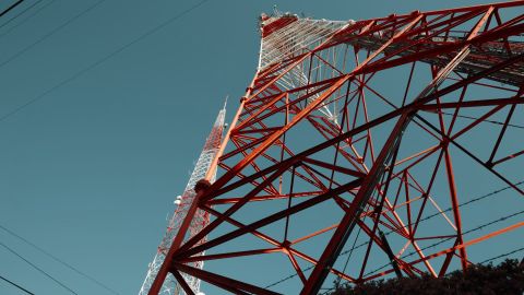 全局橙色氛围的温暖色调