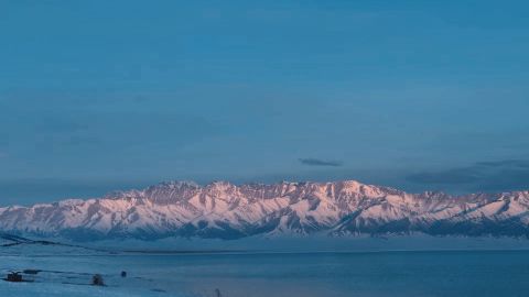 室内自然光影蓝中性风格