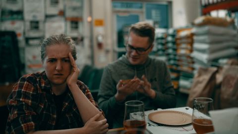 西部风格的棕绿色调